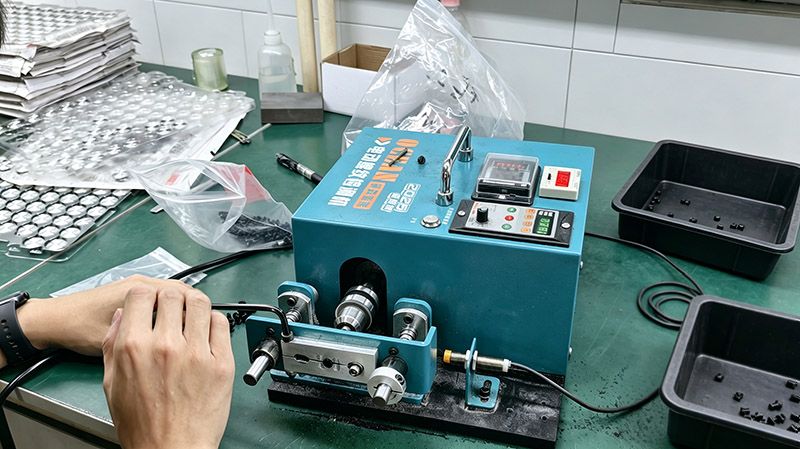 Aging and pressure durability test equipment